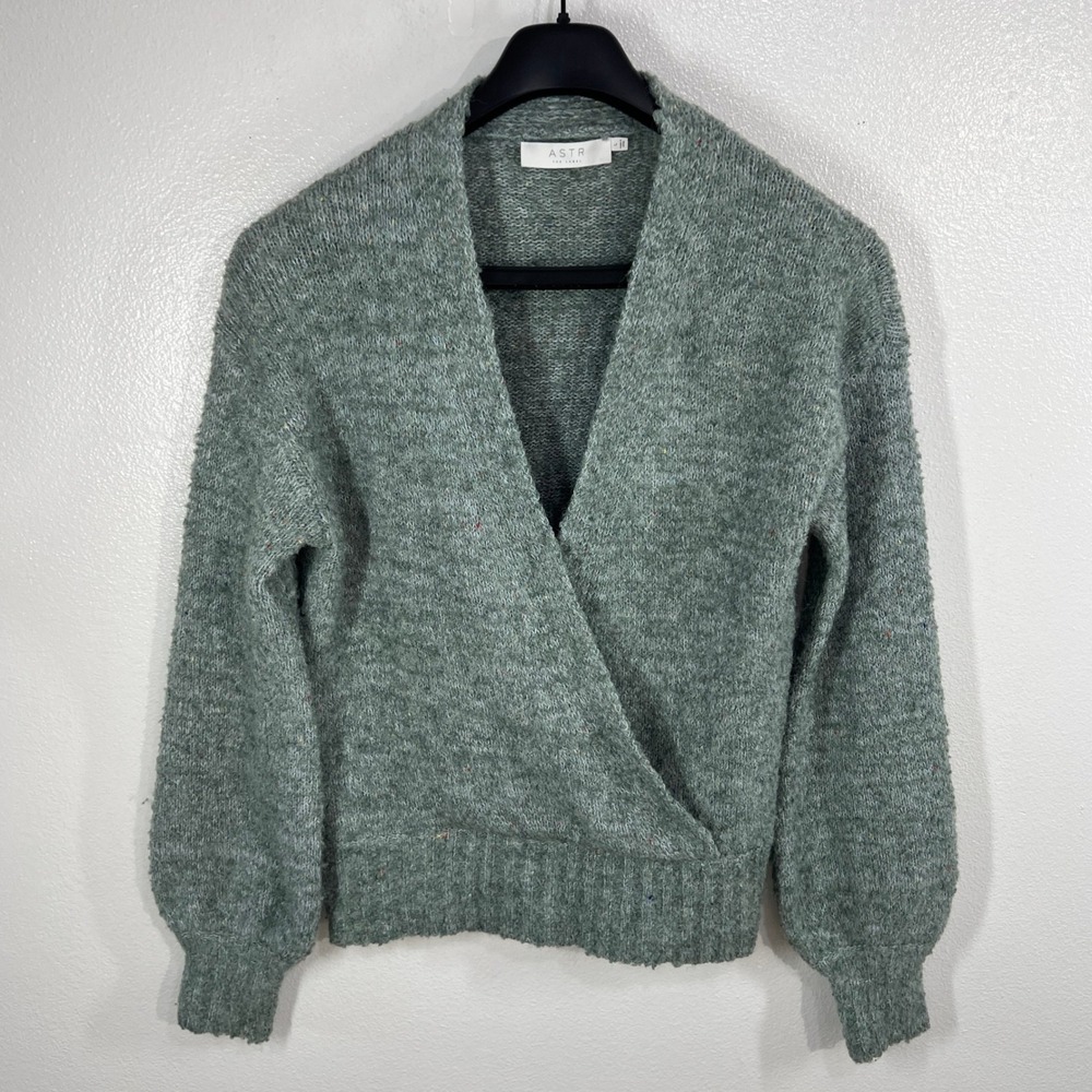 ASTR‎ The Label Sage Green Wrap Knit Sweater Womens Size Large Cozy Textured Top